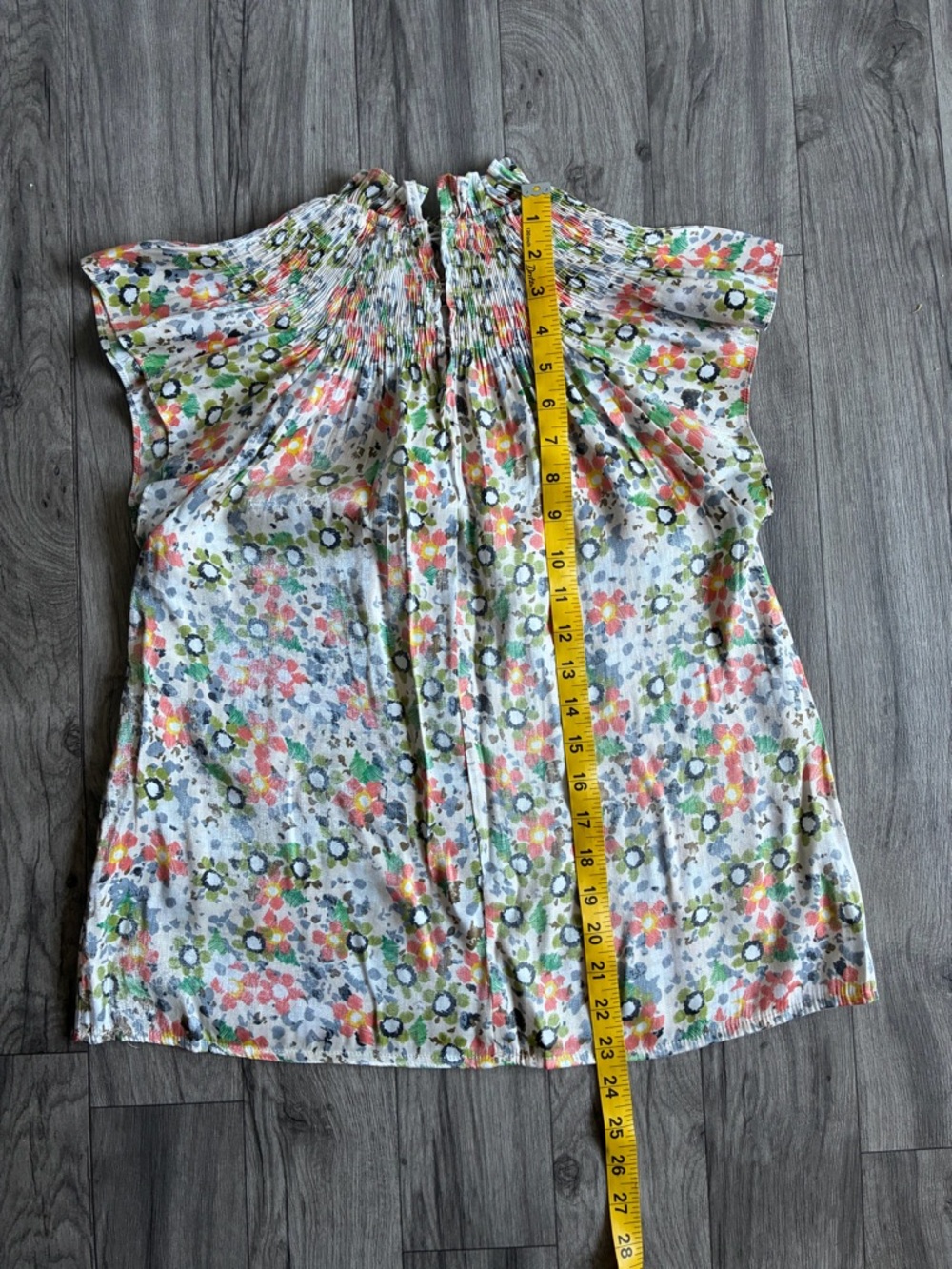 Women's Moodie Floral
Smocked Neck Blouse XS Boho Cottagecore Flutter Sleeve Top - Picture 4 of 14